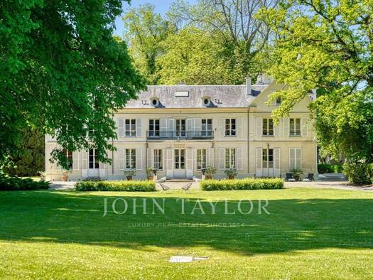 Herrenhaus zum Kauf 2.350.000 € 13 Zimmer 496 m² 17.682 m² Grundstück Bury 60250