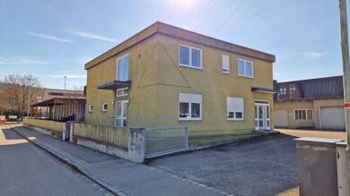 Haus zum Kauf 699.000 € 123,6 m² 1.559 m² Grundstück Trostberg Trostberg 83308