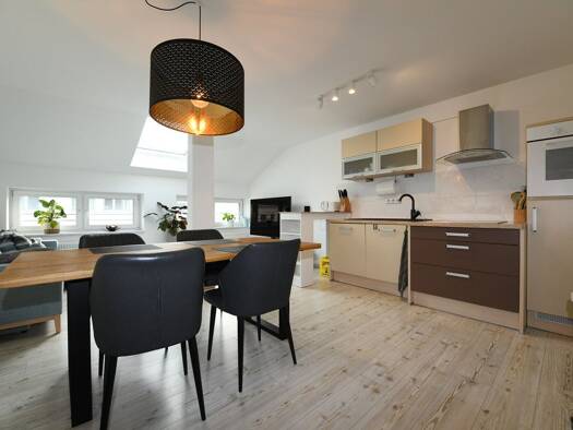 Wohnung zur Miete 782 € 3 Zimmer 81,5 m² Geschoss 4/5 frei ab 15.04.2026 Eutritzscher Straße 7 Zentrum-Nord Leipzig 04105