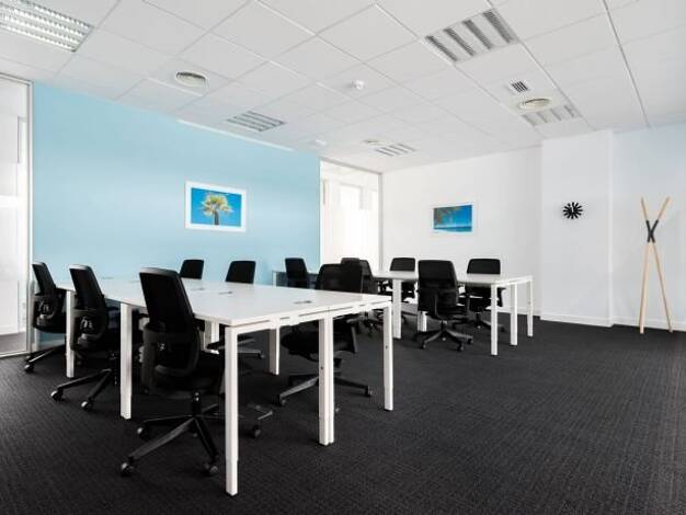 Bürofläche zur Miete 2.619 € 45 m² Bürofläche teilbar von 45 m² bis 160 m² GF, 1st, 2nd floor Frankfurter Strasse 39 Offenbach am Main 63065