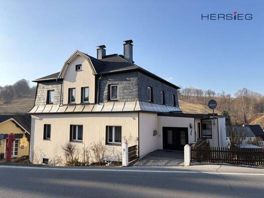 Mehrfamilienhaus zum Kauf 100.000 € 8 Zimmer 160 m² 690 m² Grundstück Sehmatal-Cranzahl Sehmatal / Cranzahl 09465