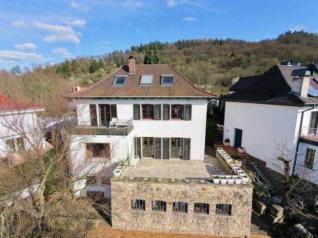 Villa zum Kauf provisionsfrei 1.180.000 € 9 Zimmer 253 m² 593 m² Grundstück Hegelstraße 1 Weinheim 69469