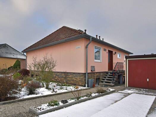 Bungalow zum Kauf 245.000 € 4 Zimmer 101,1 m² 653 m² Grundstück Denn-/Dittershausen Fuldabrück / Dennhausen 34277