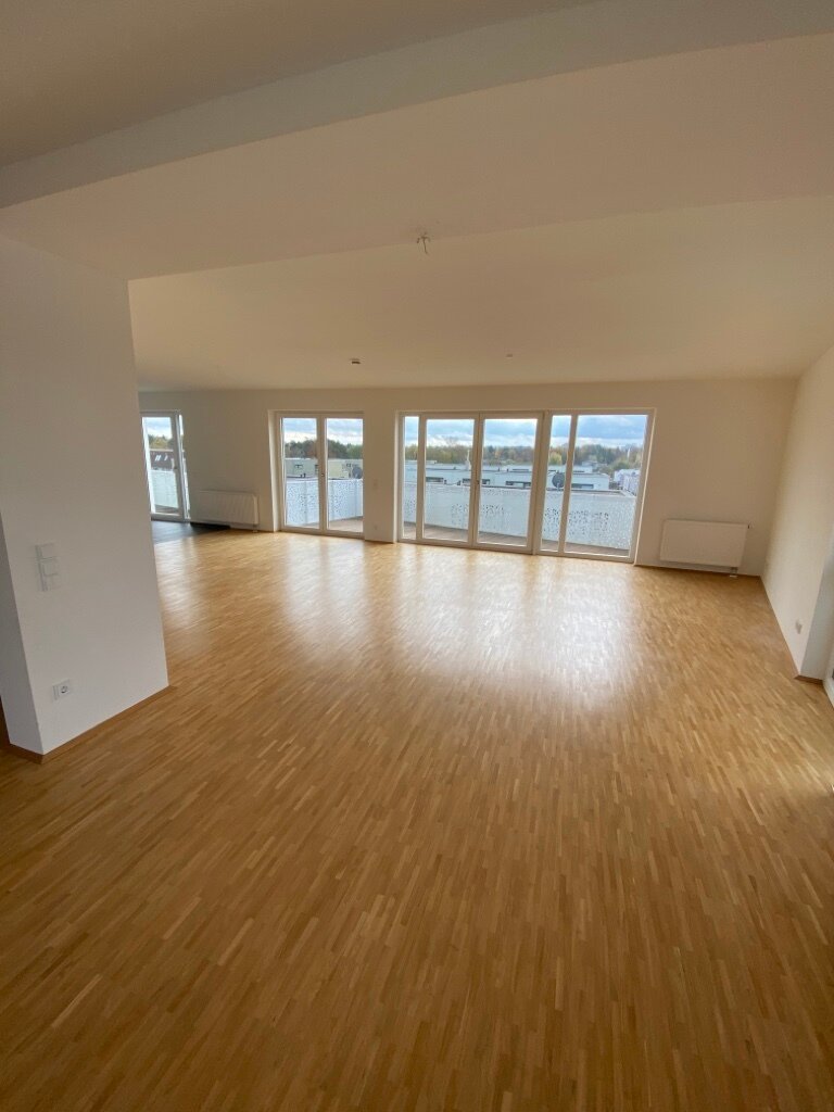 Wohnung zur Miete 2.170 € 4 Zimmer 185 m²<br/>Wohnfläche 3.<br/>Geschoss Lange-Feld-Straße 63 Kirchrode Hannover 30559