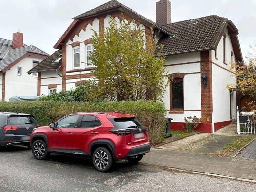 Einfamilienhaus zur Miete 2.195 € 5,5 Zimmer 125,5 m² 350 m² Grundstück Holtenau Kiel 24159