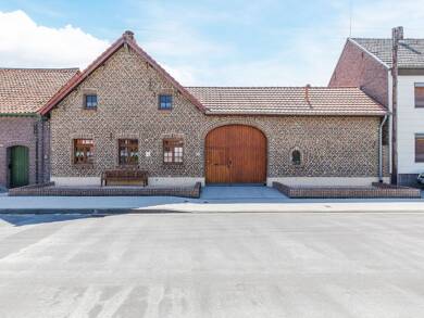 Bauernhaus zum Kauf 469.000 € 4 Zimmer 147 m² 3.696 m² Grundstück Vinn 31 Kirchhoven Heinsberg 52525