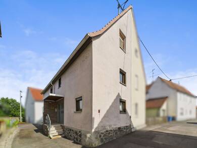 Doppelhaushälfte zum Kauf 165.000 € 6 Zimmer 82,7 m² 153 m² Grundstück Dorheim Friedberg (Hessen) 61169