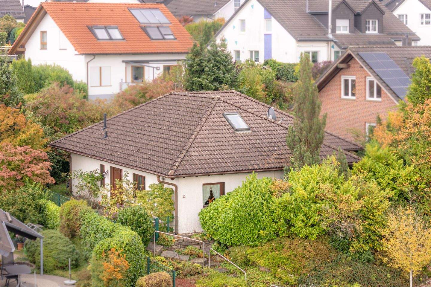 Naturverbunden: Ihr freistehender Bungalow in Lüdenscheids Grüner Randlage auf Erbbaurecht