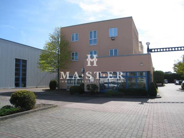 Lagerhalle zur Miete provisionsfrei 1.800 m² Lagerfläche teilbar ab 1.800 m² Niederrodenbach Rodenbach 63517