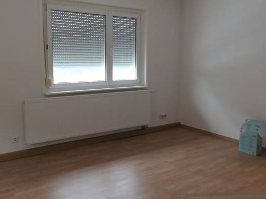 Wohnung zur Miete 900 € 3 Zimmer 80 m² Geschoss EG/2 frei ab sofort Achalmstraße 10 Münsingen 72525