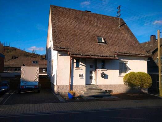 Einfamilienhaus zum Kauf 199.000 € 140 m² 354 m² Grundstück Herdorf 57562