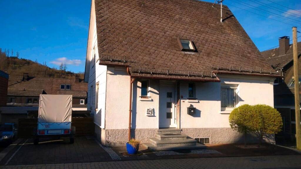 Einfamilienhaus zum Kauf 185.000 € 140 m² 354 m² Grundstück Herdorf 57562