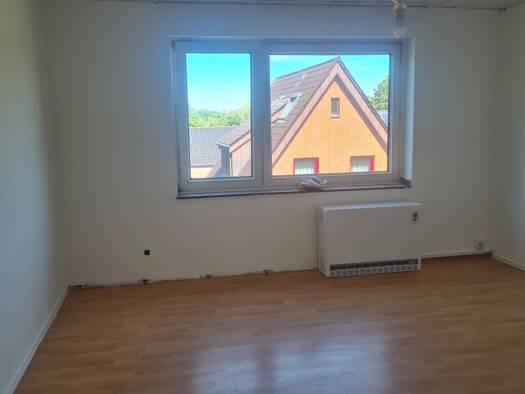 Wohnung zur Miete 320 € 2,5 Zimmer 50 m² Geschoss 2/3 frei ab sofort Diersfordter Straße 3 Wesel 46483