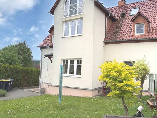 Wohnung zur Miete 270 € 2 Zimmer 33,9 m² Döbeln 04720