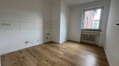 Wohnung zur Miete 470 € 3 Zimmer 64 m² 3. Geschoss frei ab 01.09.2025 Heppens Wilhelmshaven 26384