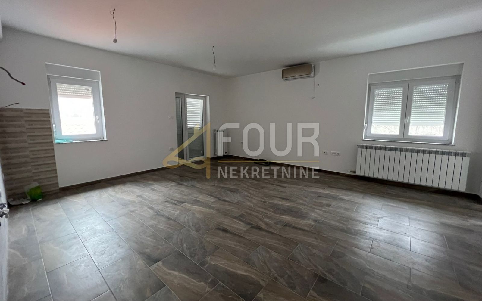 Wohnung zum Kauf 233.000 € 4 Zimmer 100 m²<br/>Wohnfläche 2.<br/>Geschoss Svilno