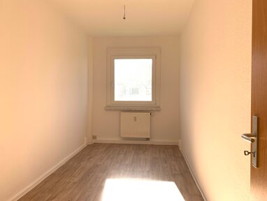 Wohnung zur Miete 299 € 3 Zimmer 58,8 m² 3. Geschoss Straße der Jugend 3 Döbeln Döbeln 04720