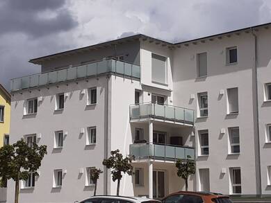 Terrassenwohnung zur Miete 1.050 € 3 Zimmer 91 m² frei ab 01.08.2025 Unterer Markt 3 Speichersdorf Speichersdorf 95469