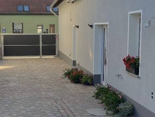 Einfamilienhaus zur Miete 1.250 € 4 Zimmer 150 m² 210 m² Grundstück frei ab sofort Lutherstadt Eisleben Eisleben 06295