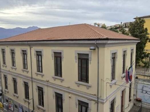 Wohnung zum Kauf 150.000 € 4 Zimmer 232 m² Penne 65017