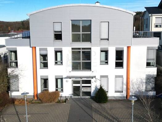 Bürogebäude zum Kauf 1.549.000 € 19 Zimmer 738 m² Bürofläche teilbar ab 260 m² Neuhof Taunusstein 65232