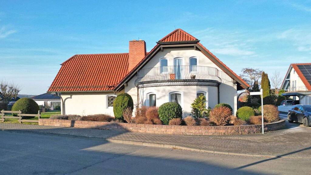 Einfamilienhaus zur Miete 1.100 € 4 Zimmer 150 m² 636 m² Grundstück Wolfhagen 34466