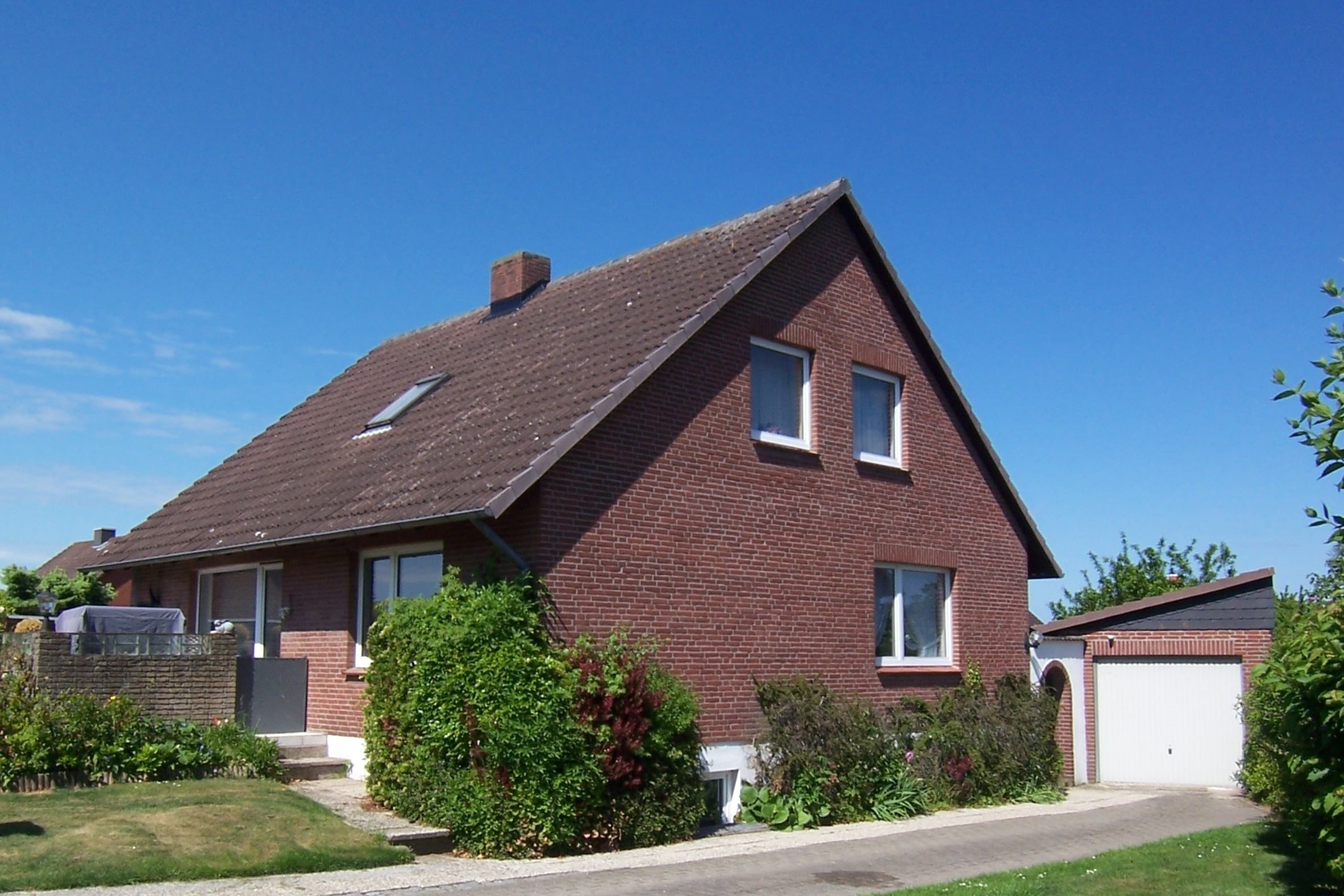 Einfamilienhaus zum Kauf 365.000 € 5,5 Zimmer 137 m²<br/>Wohnfläche 622 m²<br/>Grundstück Neustadt Neustadt 23730