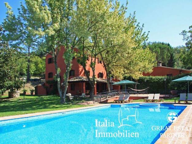 Bauernhaus zum Kauf 750.000 € 20 Zimmer 488 m² 17.940 m² Grundstück Giove 05024