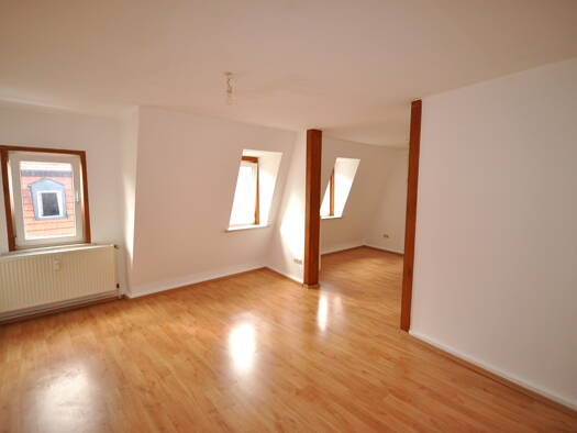 Wohnung zur Miete 285 € 2 Zimmer 45 m² frei ab sofort Suhl Suhl 98527