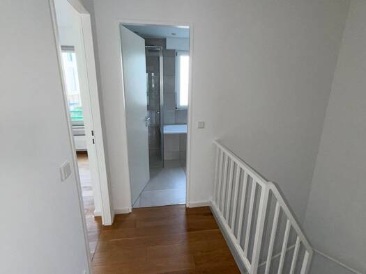 Haus zur Miete - Erstbezug 2.850 € 4 Zimmer 100 m² 120 m² Grundstück Niederkassel Düsseldorf 40547