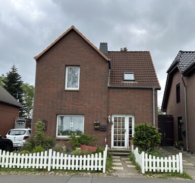 Einfamilienhaus zum Kauf 149.000 € 4 Zimmer 88,2 m² 496 m² Grundstück frei ab sofort Brunsbüttel 25541