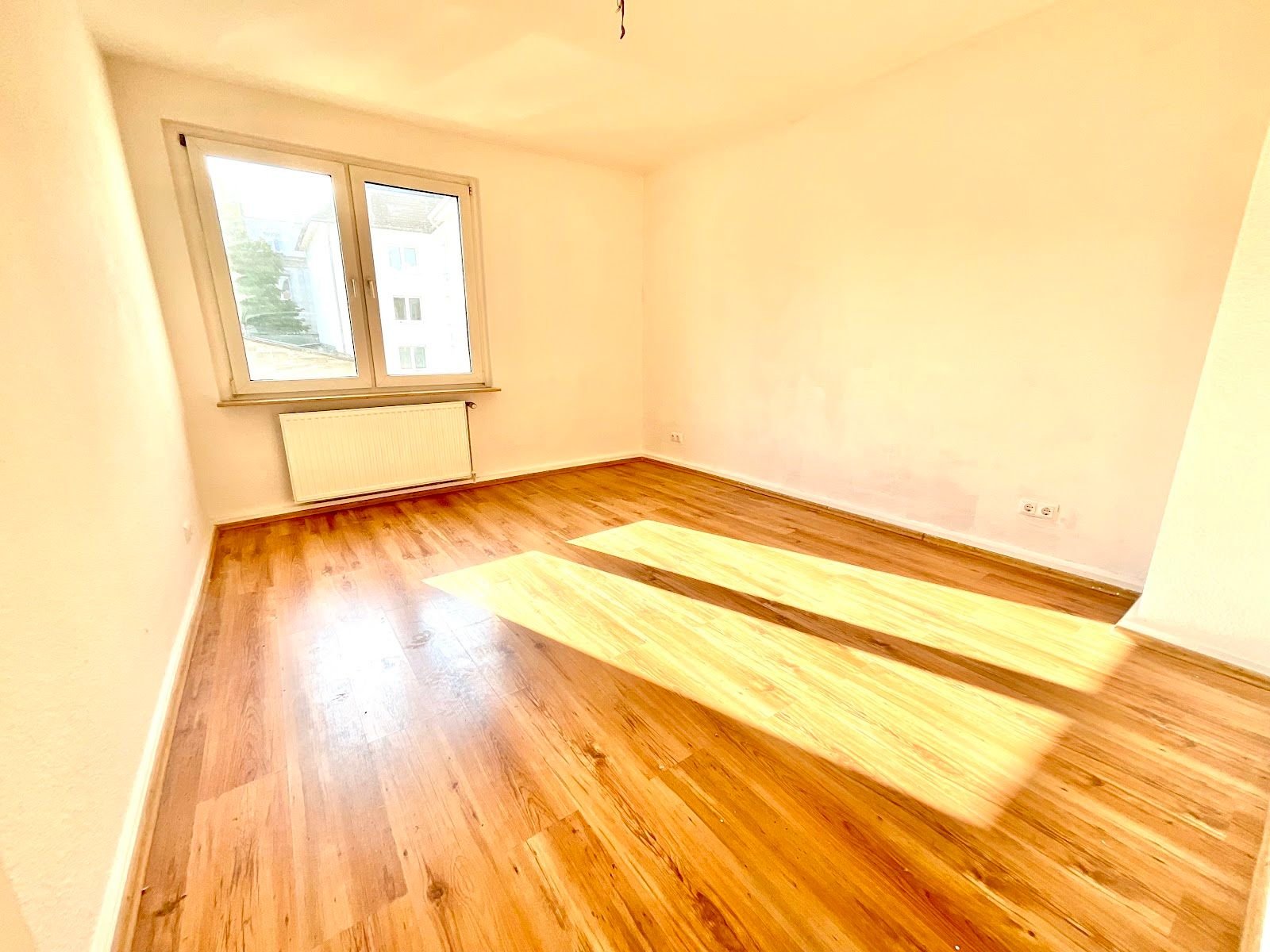 Wohnung zur Miete 529 € 3 Zimmer 70 m²<br/>Wohnfläche 2.<br/>Geschoss 01.10.2024<br/>Verfügbarkeit Ferdinandstraße 4 Südinnenstadt Bochum 44789