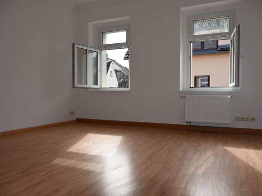 Wohnung zur Miete 650 € 3 Zimmer 96 m² 1. Geschoss frei ab sofort Dr.-Wilhelm-Külz-Straße 15 Pulsnitz Pulsnitz 01896