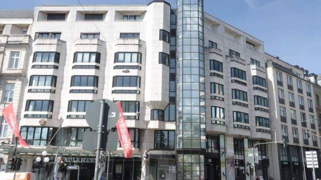 Wiesbaden - Wilhelmstraße 137 m² edle Büro-/Praxisfläche inkl. Küche + Bad + WC + Lager + 2 TG-Pl. FREI