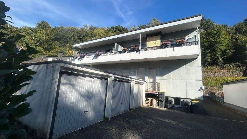 Haus zum Kauf 259.000 € 338 m² 595 m² Grundstück frei ab sofort Werdohl 58791