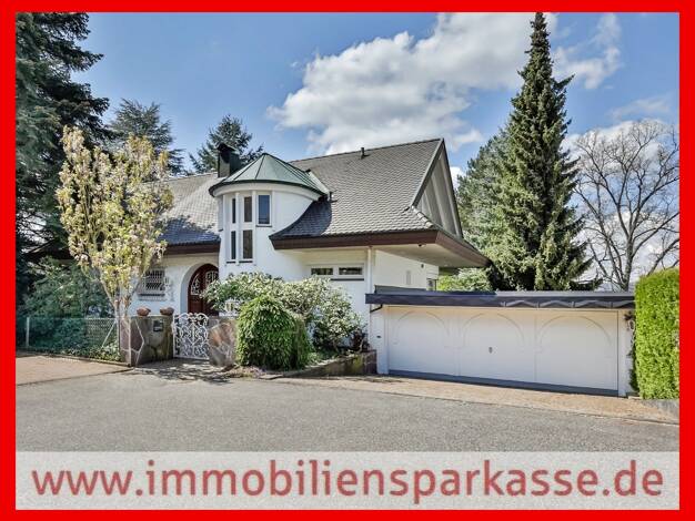 Einfamilienhaus zum Kauf 990.000 € 6 Zimmer 214 m² 1.963 m² Grundstück Unterhaugstett Bad Liebenzell 75378