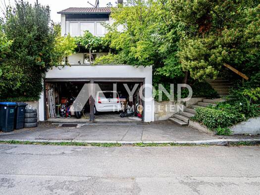Mehrfamilienhaus zum Kauf 600.000 € 7,5 Zimmer 160 m² 680 m² Grundstück Pfullingen 72793