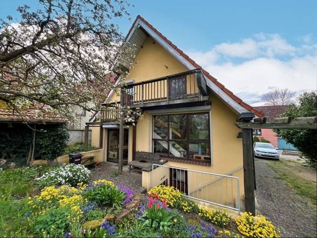 Einfamilienhaus zum Kauf 195.000 € 4,5 Zimmer 136 m² 490 m² Grundstück Aufkirchen Gerolfingen 91726