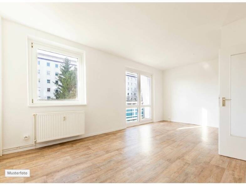 Wohnung zur Zwangsversteigerung provisionsfrei 68.000 € 1 Zimmer 19 m² Innenstadt Erlangen 91054