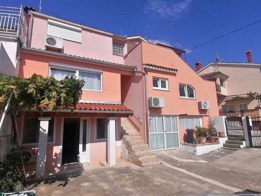 Mehrfamilienhaus zum Kauf 209,4 m² 277 m² Grundstück Lovreć 52448