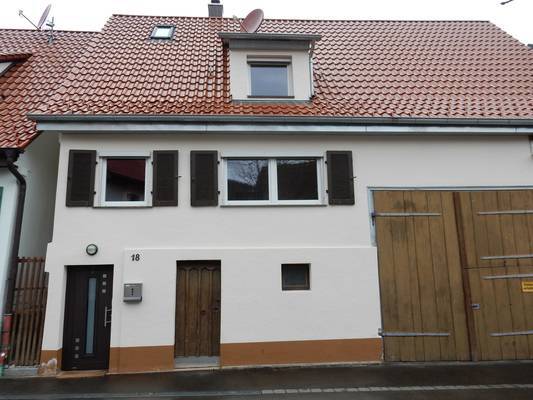 Wohnung zur Miete 700 € 4,5 Zimmer 116 m²<br/>Wohnfläche ab sofort<br/>Verfügbarkeit Hohenneuffenstr. Beuren Beuren 72660