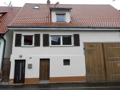 Wohnung zur Miete 700 € 4,5 Zimmer 116 m² frei ab sofort Hohenneuffenstr. Beuren Beuren 72660