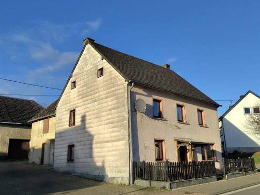 Einfamilienhaus zum Kauf 169.000 € 6 Zimmer 140 m² 658 m² Grundstück Brandscheid 54608