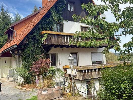 Einfamilienhaus zum Kauf 349.000 € 8 Zimmer 221 m² 1.370 m² Grundstück Altglashütten Feldberg 79868