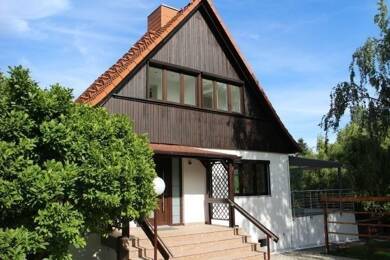 Einfamilienhaus zur Miete 2.500 € 200 m² 2.000 m² Grundstück frei ab sofort Jochhöh Naußlitz Dresden 01187