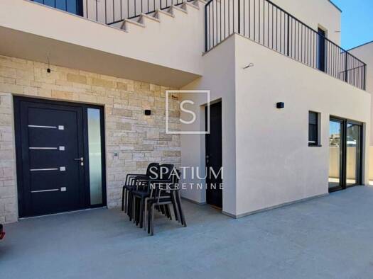 Haus zur Miete 2.500 € 4 Zimmer 150 m² Kosinozici, Porec Kukci - Nova Vas