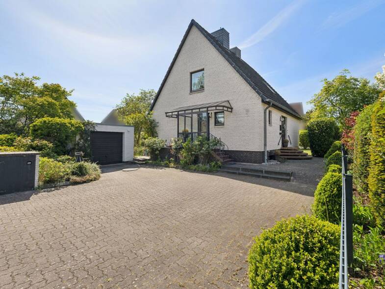 Einfamilienhaus zum Kauf 449.000 € 4,5 Zimmer 110 m² 656 m² Grundstück Klausdorf Altenholz 24161