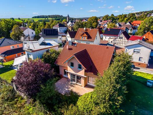 Einfamilienhaus zum Kauf 395.000 € 5 Zimmer 169 m² 468 m² Grundstück Treis Staufenberg 35460