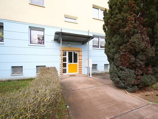 Wohnung zur Miete 287 € 3 Zimmer 70,1 m² 2. Geschoss frei ab sofort August-Bebel-Straße 1 Lutherstadt Eisleben Eisleben 06295