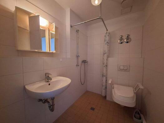 Studio zur Miete 306 € 1 Zimmer 32,4 m² 10. Geschoss frei ab 01.04.2026 Senftenberger Ring 12 Märkisches Viertel Berlin 13439